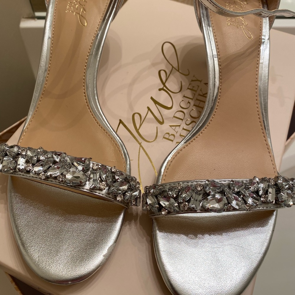 Jewel by Badgley Mischka occasion shoes size 7